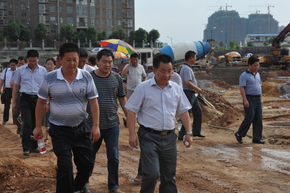 葉局視察奧克斯工地
