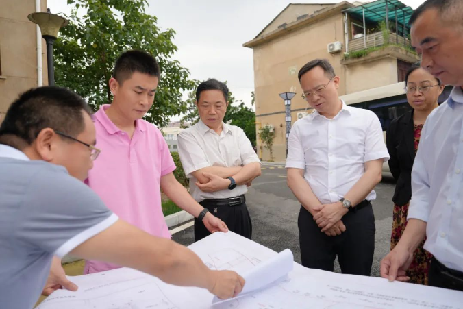 談文勝帶隊(duì)到院屬單位基地調(diào)研資產(chǎn)盤(pán)活工作